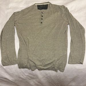 Banana Republic Vintage Longsleeve Henley